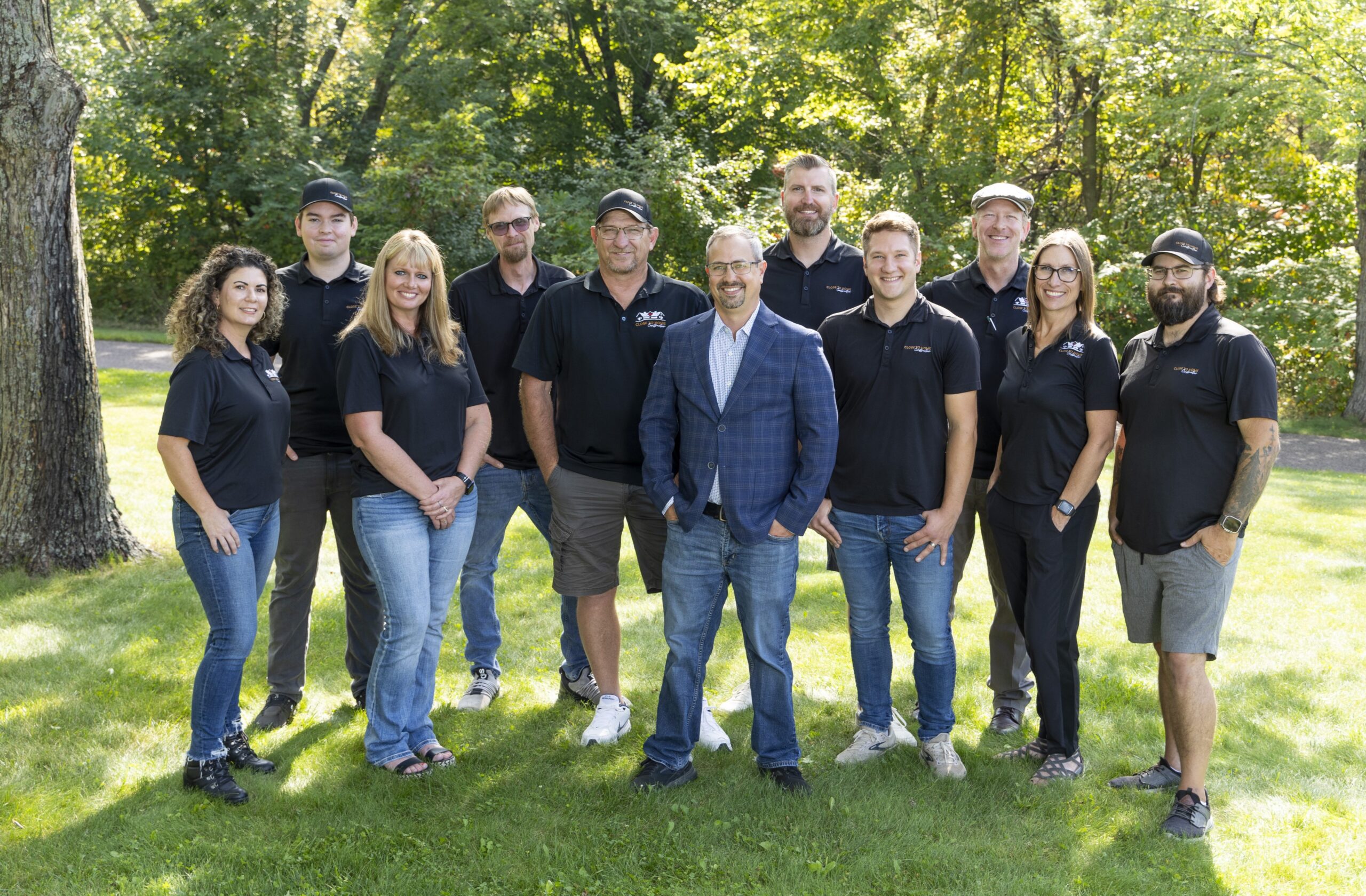 Kreative Intelligence team working together